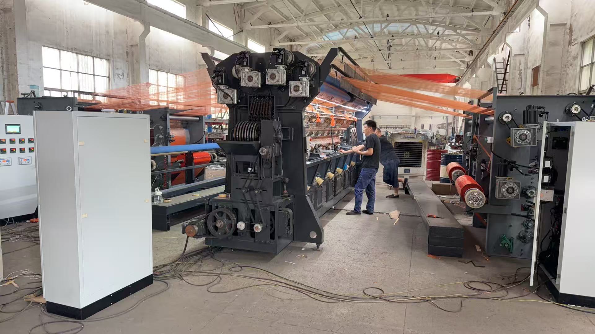 آخرین مورد شرکت Double Needle Bed Warp Knitting Machine for Industrial Textile Manufacturing
